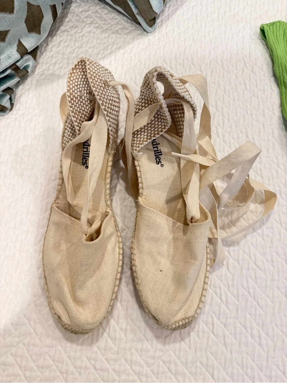 Tie-Ankle Canvas Espadrille Wedges in White size 40